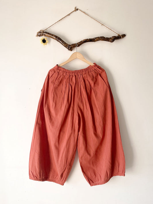 balloon pants