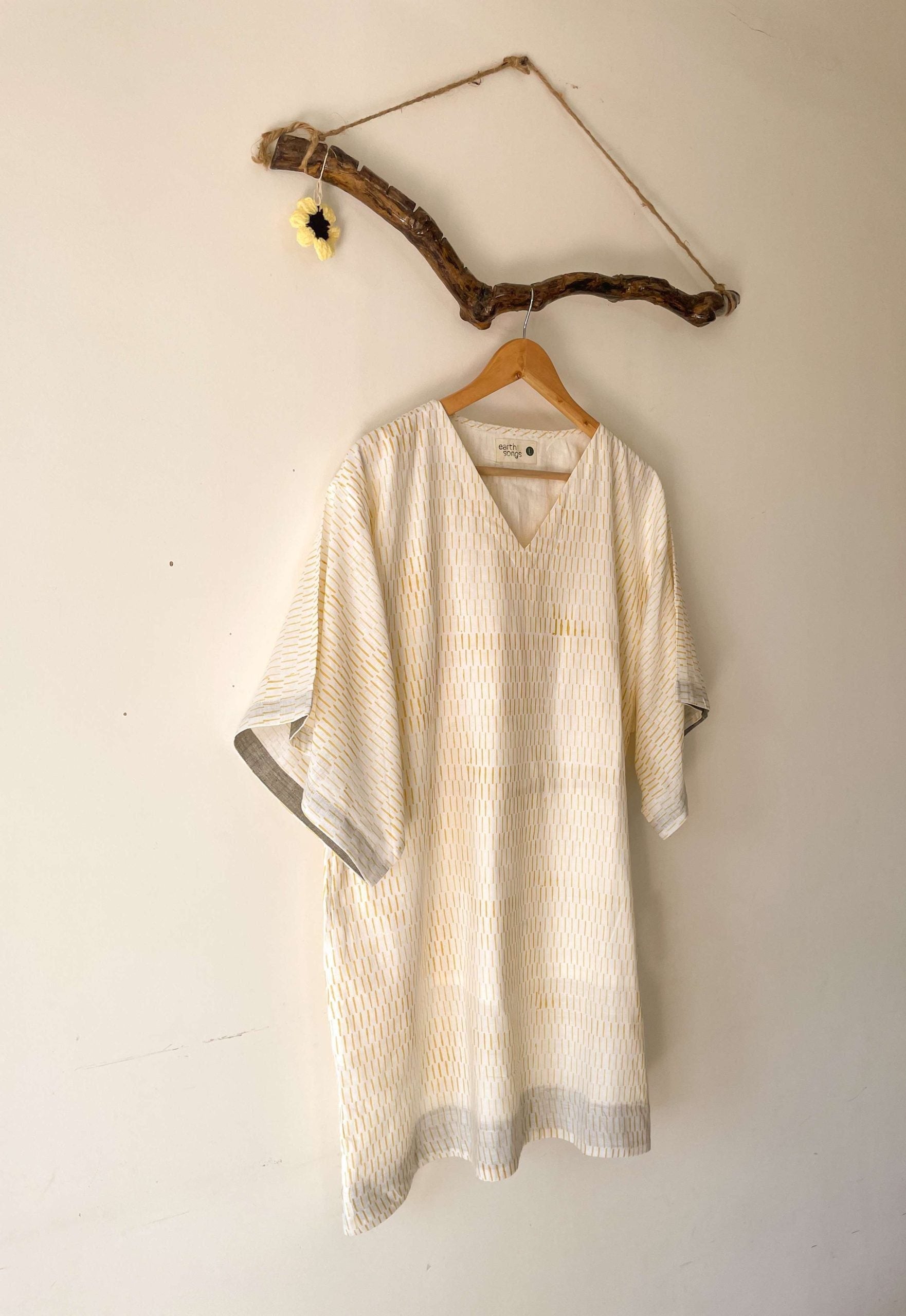 square sleeves dress off-white