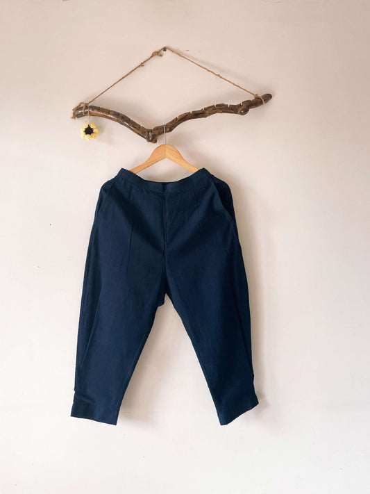 tuck bottom pants