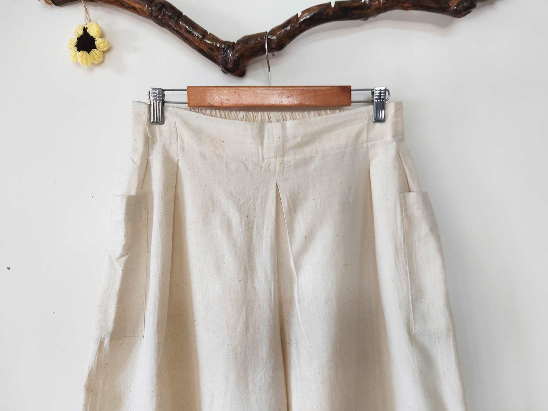 wide legged pants off-white solid