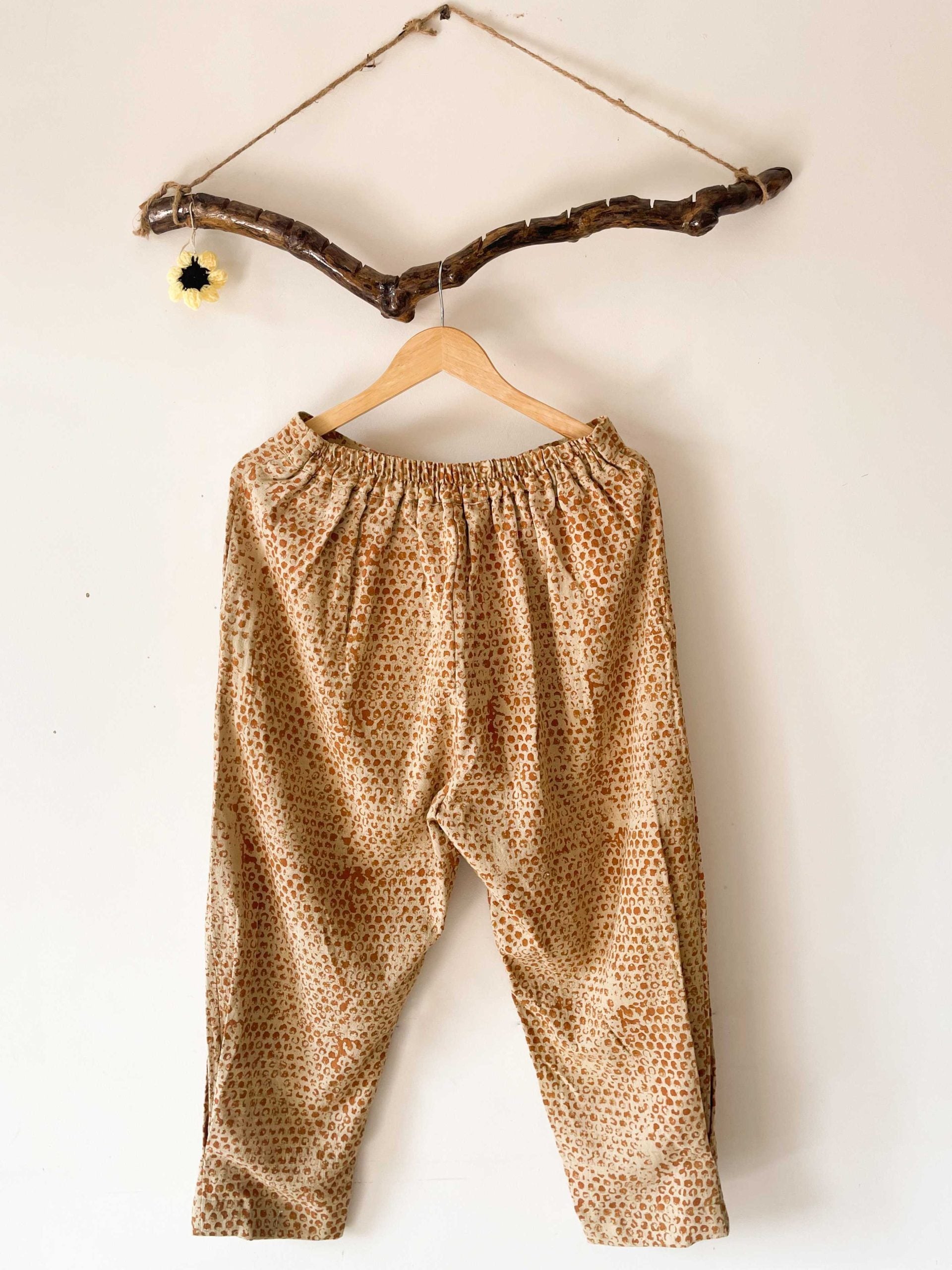 tuck bottom pants rust/white bubble block printed