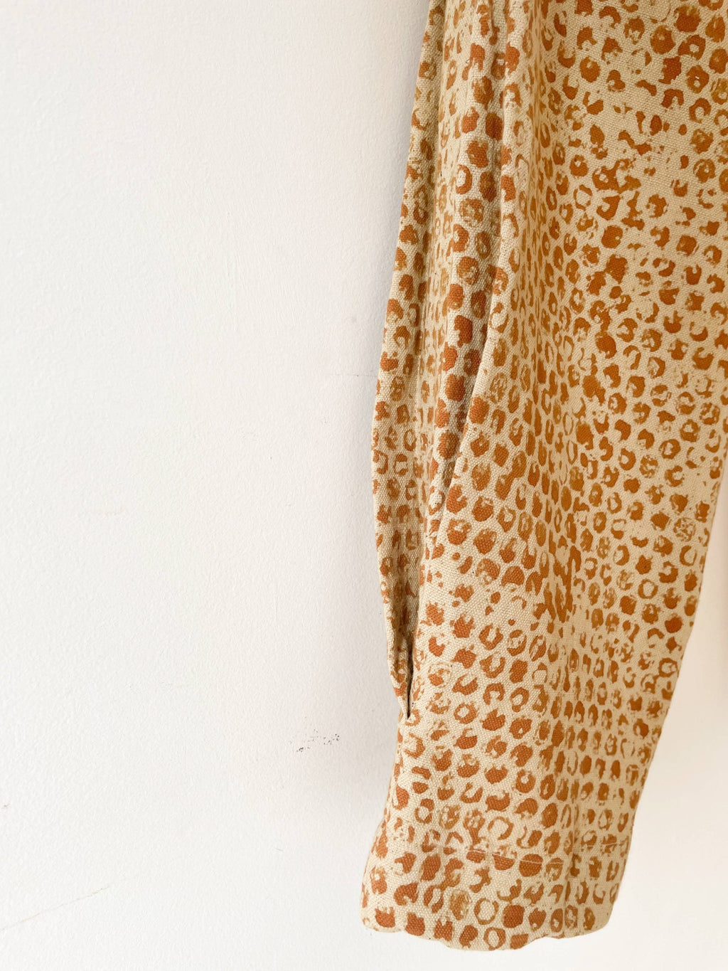 tuck bottom pants rust/white bubble block printed