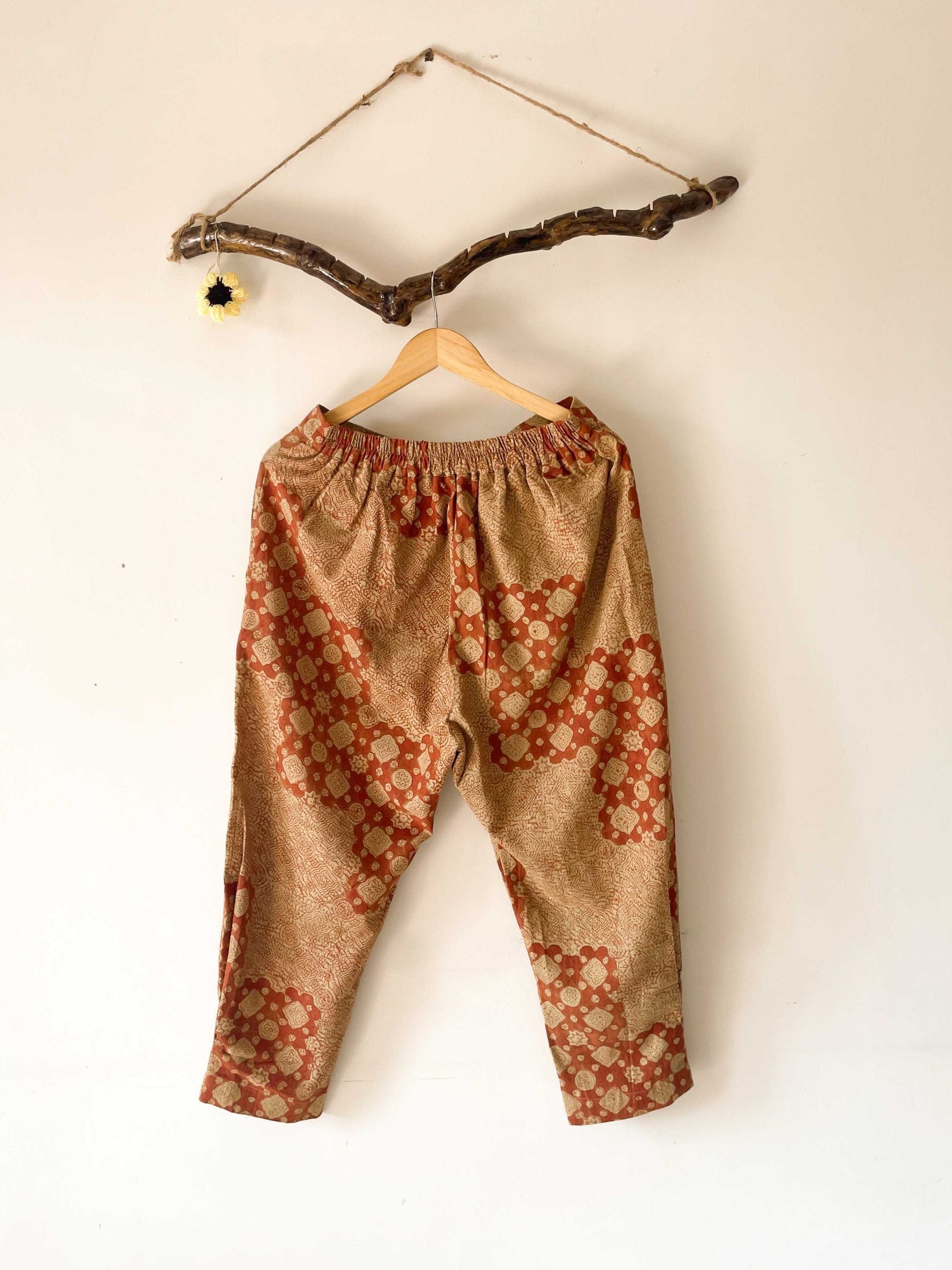 tuck bottom pants indigo/white block printed