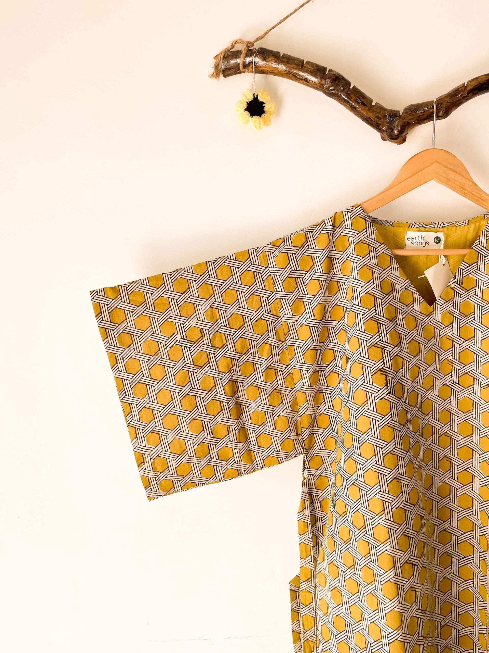 square sleeves dress yellow