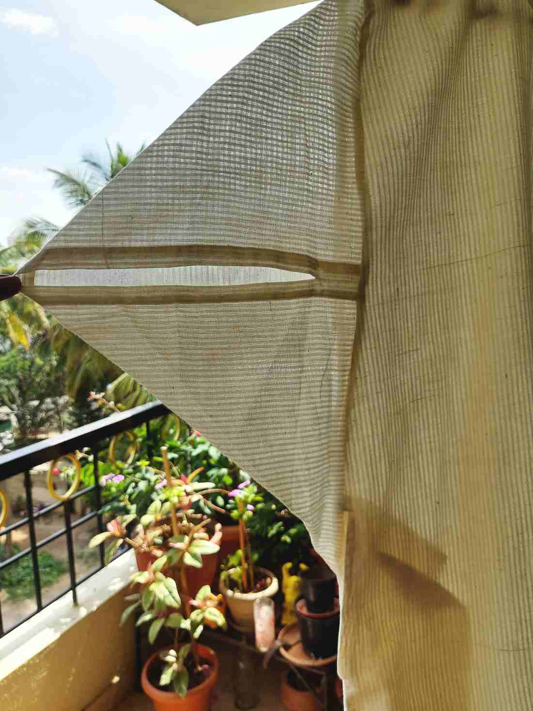 triangle sleeves dress style-1