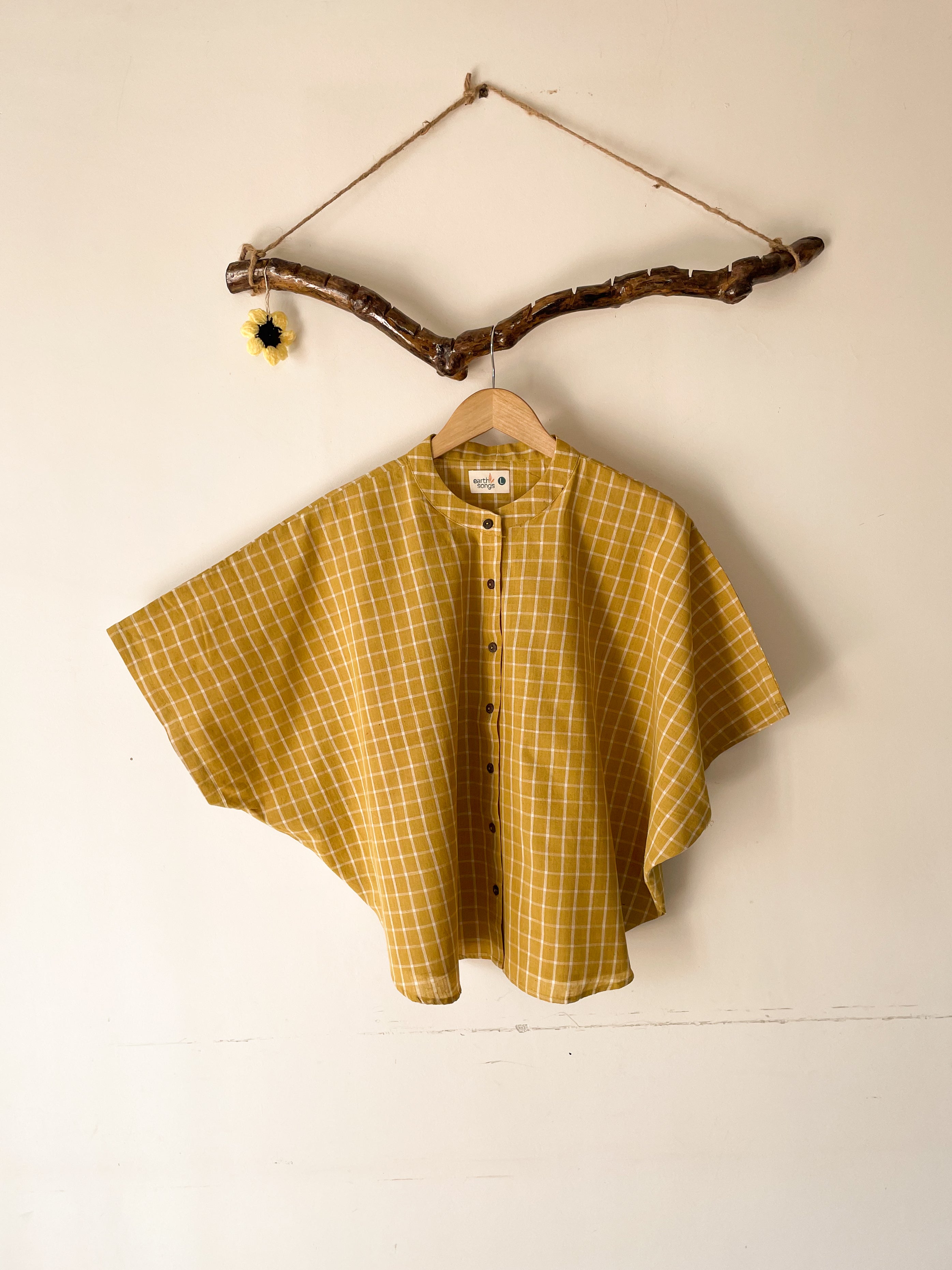 muji cresent top