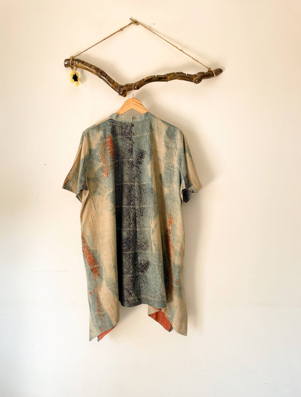 asymmetric long shirt grey/red block print - grey, red