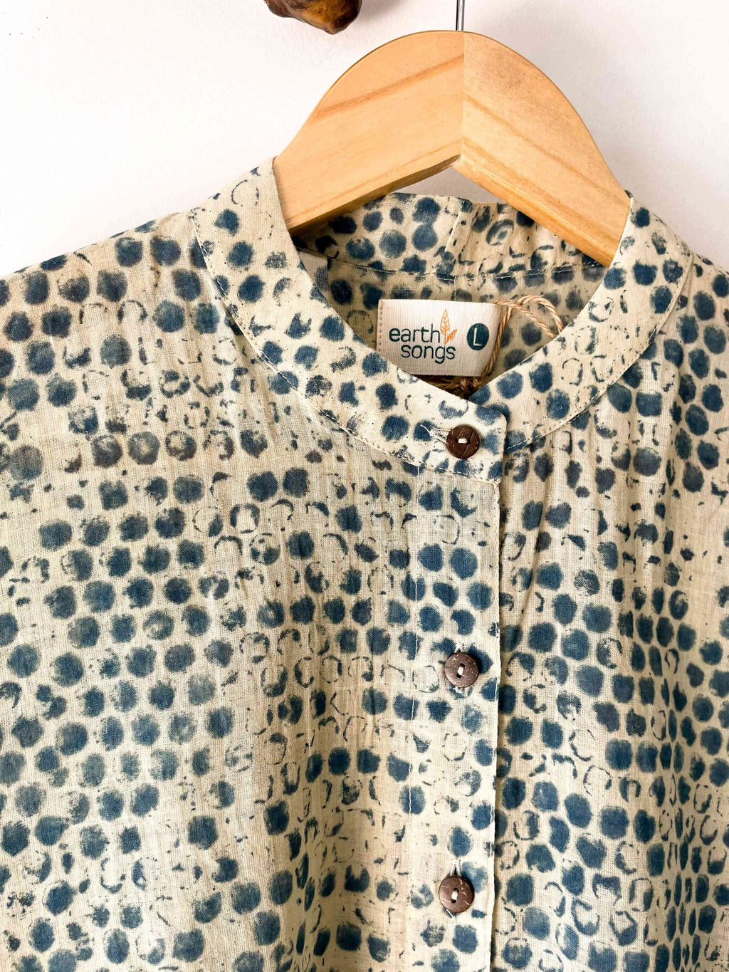 asymmetric long shirt blue bubble block print - indigo, off white