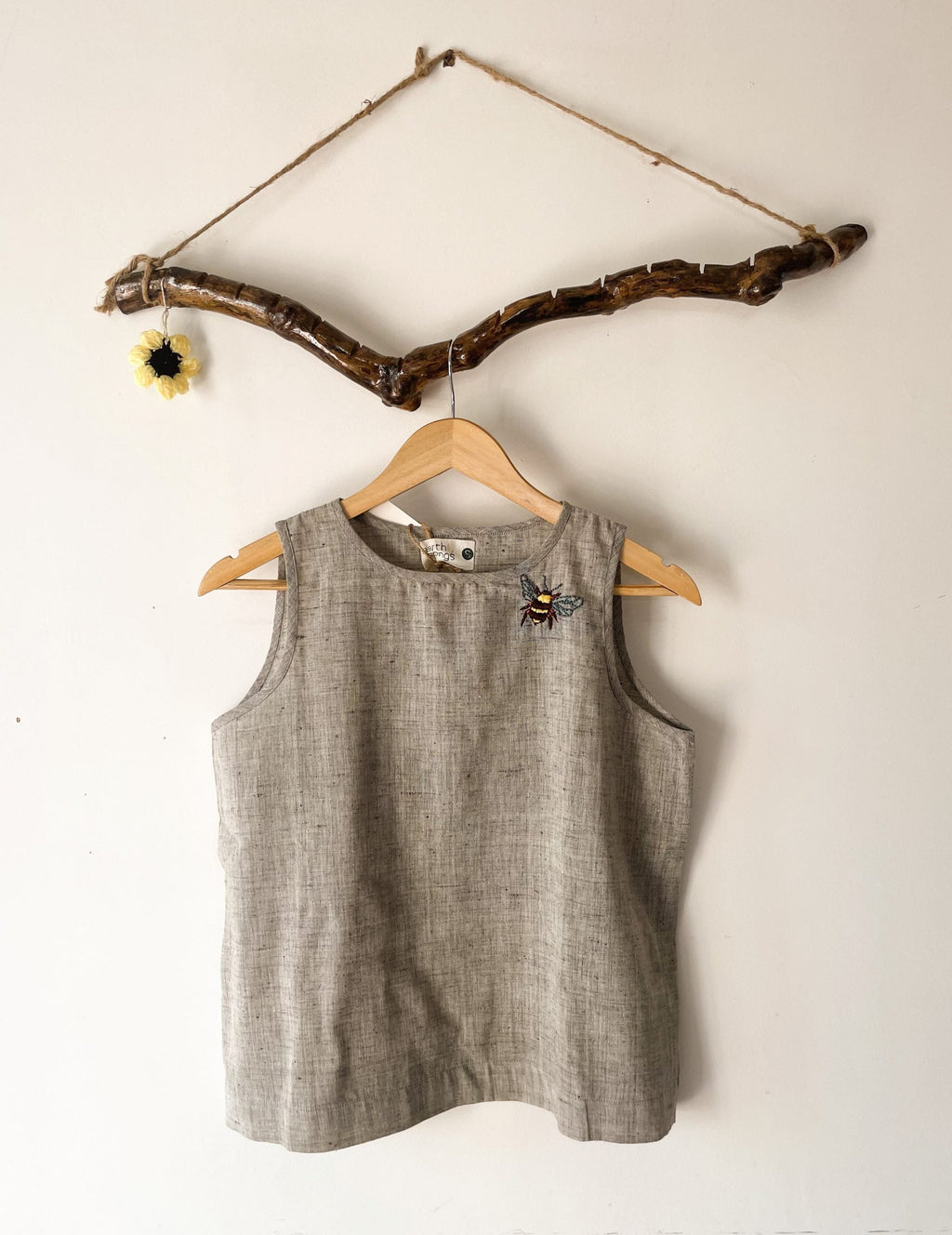 sleeveless umbrella top with honey bee embroidery