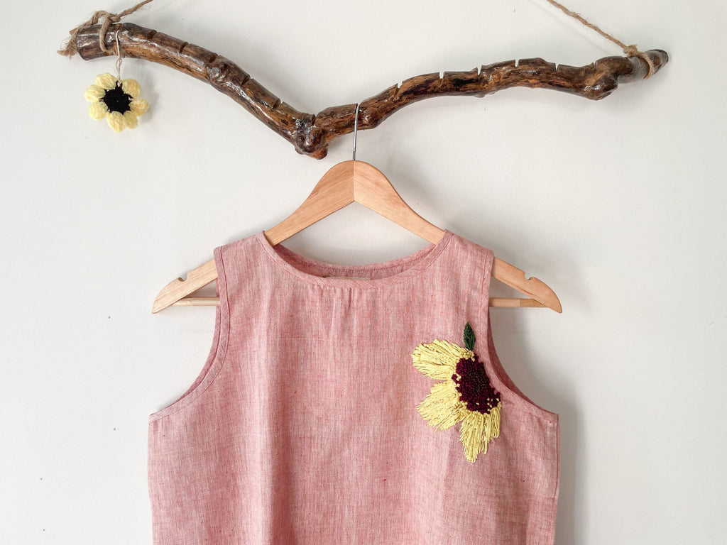 sleeveless umbrella top with sunflower embroidery - pink